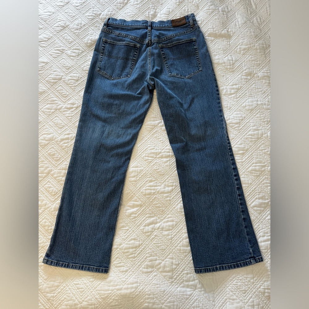 L.L. Bean Medium Wash Cotton Straight Leg Jeans Size 10P - Picture 3 of 9